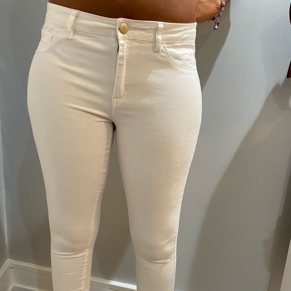 white skinny jeans, no rips